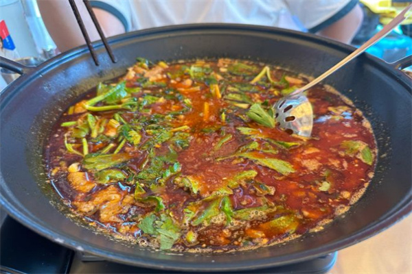 山下五厨渣渣牛肉火锅加盟